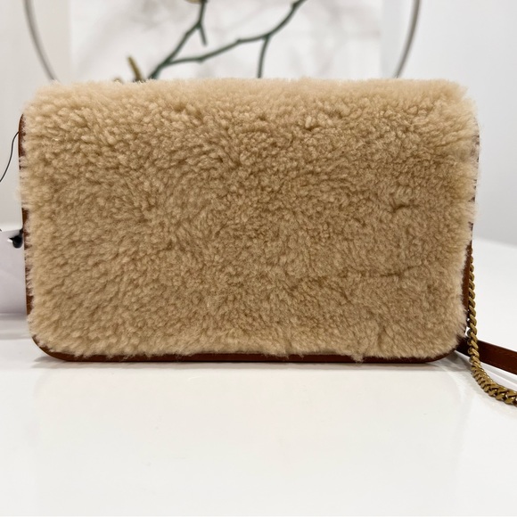 SAINT LAURENT Monogram shearling-paneled wallet on chain - Picture 4 of 12